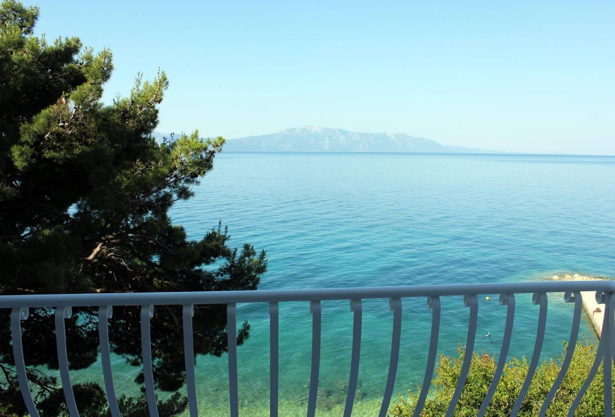 Apartments By The Sea Brist, Makarska - 505 Podaca Eksteriør billede